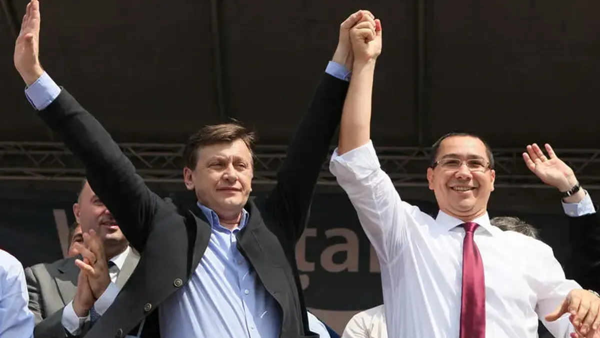 Ponta s-a suspendat din PSD acuzându-l pe Crin Antonescu că reprezintă „sistemul” Foto: Hotnews