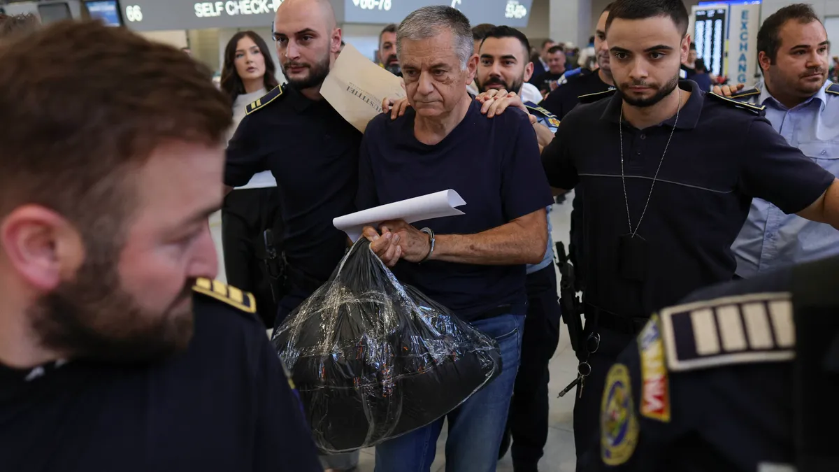 Ionuț Costea, cumnatul lui Geoană, extrădat (sursa: Inquam Photos/Octav Ganea)