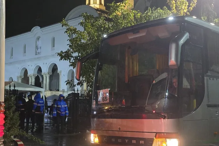 Primăria Voluntari se laudă că, în plină austeritate, a plimbat mii de pelerini la Iași Foto: Facebook DECSIC Voluntari