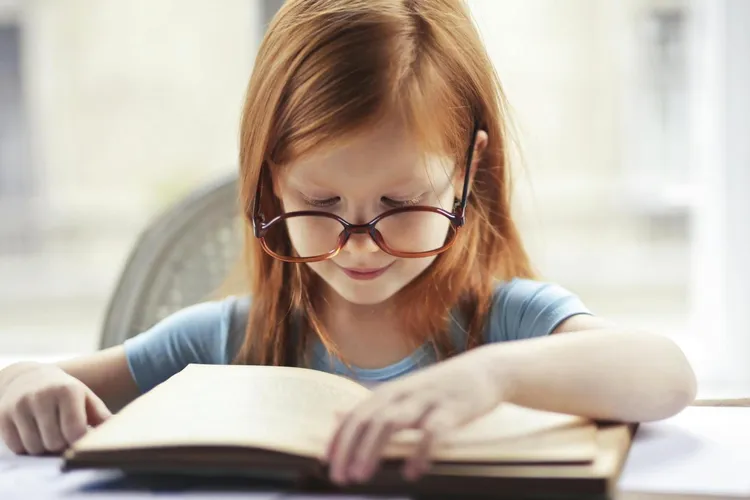 Un nou tratament contra miopiei juvenile (sursa: Pexels/Andrea Piacquadio)