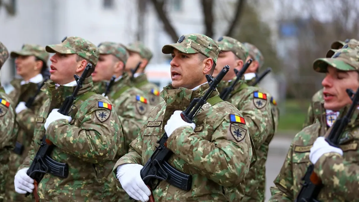 Armata obligatorie ar ajuta România acum, lasă MApN să se înțeleagă (sursa: Facebook/MApN)