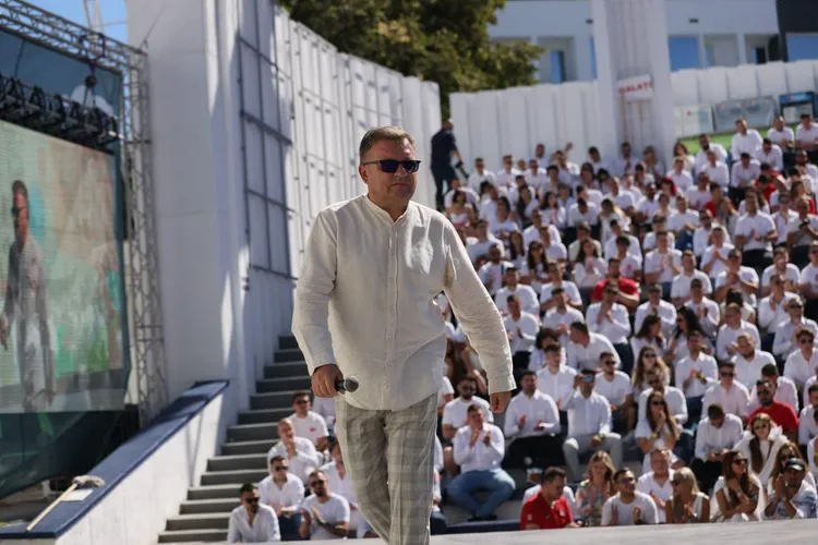 Budăi, atac dur: „Spuneam că acest PNRR va aduce lucruri rele pentru România”. Ministrul PSD anunță că refuză să respecte prevederile privind reducerea cheltuielilor de personal