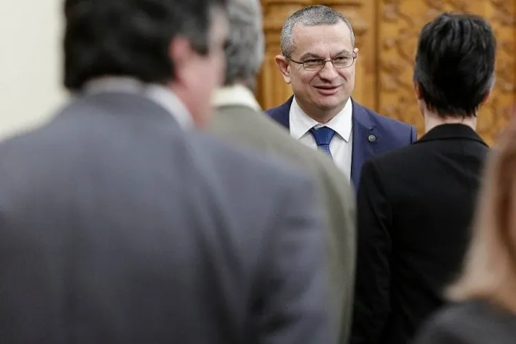 Patru judecători CCR, printre care Asztalos Csaba, demontează argumentele prin care a fost blocată reforma pensiilor speciale Foto: Inquam/Octav Ganea