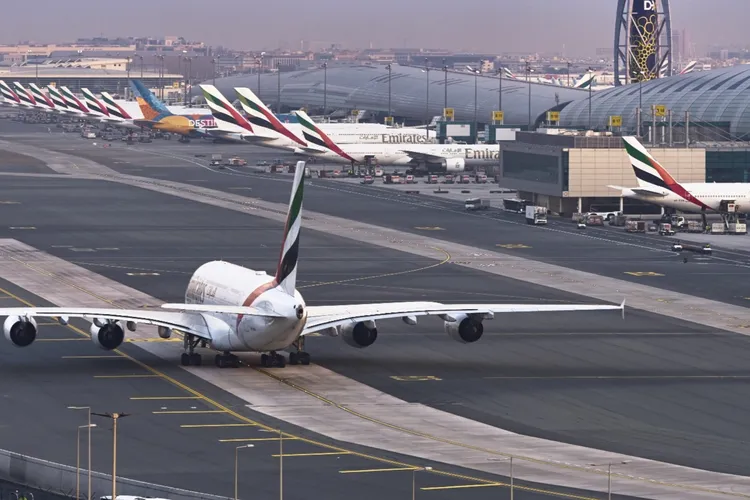 Incident aerian deasupra aeroportului din Dubai (sursa: Facebook/Dubai Airports)