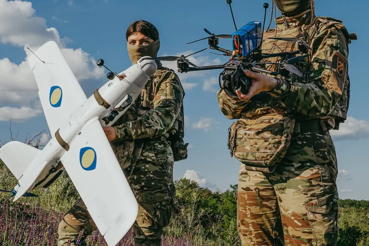 O companie privată din Cluj va produce drone militare, în cooperare cu o firmă din Ucraina