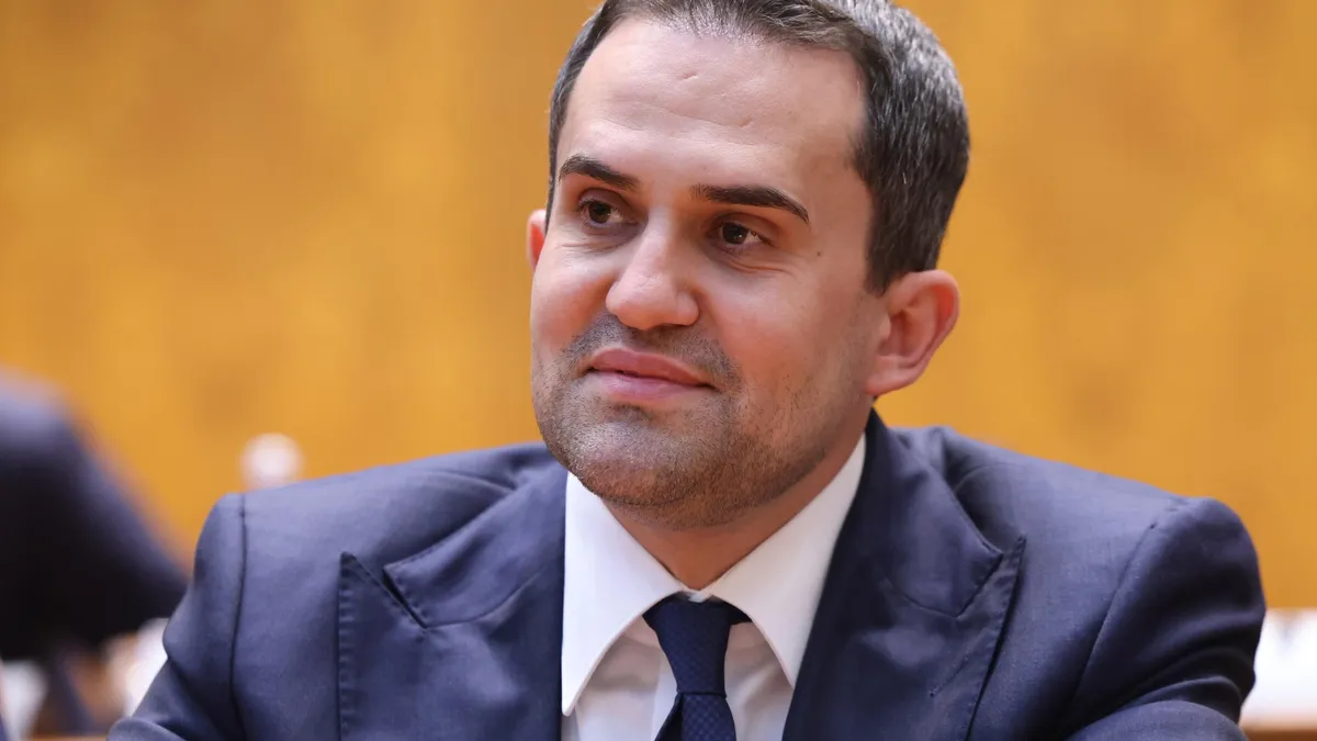 Ministrul PSD al Transporturilor ar fi dat șpagă în serie, până să denunțe fapta Foto: Facebook