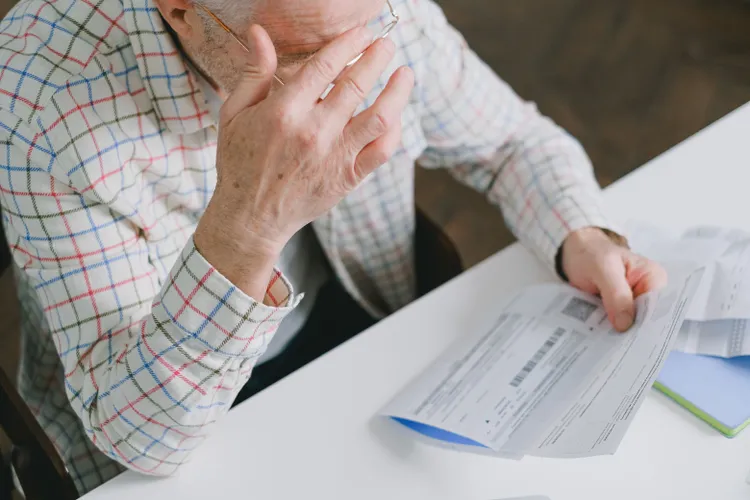 Ce impozite trebuie să plătească pensionarii în 2026: ce scutiri se păstrează și ce s-a schimbat