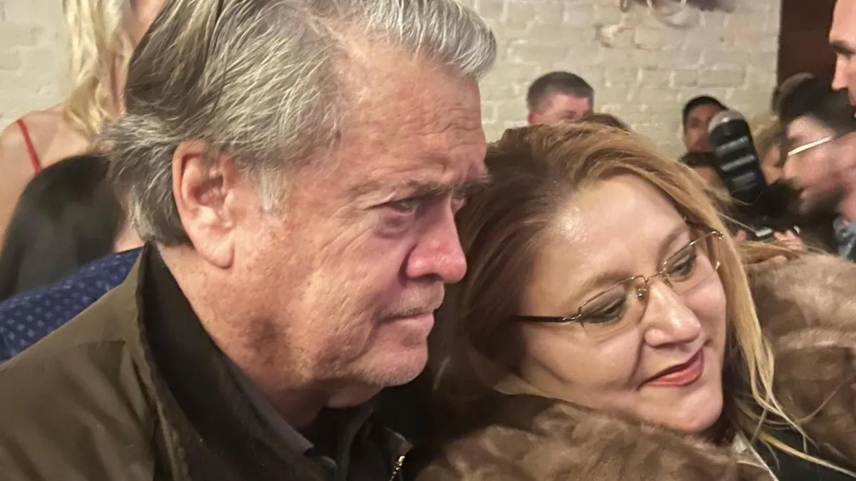 Diana Șoșoacă îi scrie lui Trump (sursa: Facebook/Diana Iovanovici Șoșoacă- Oficial)