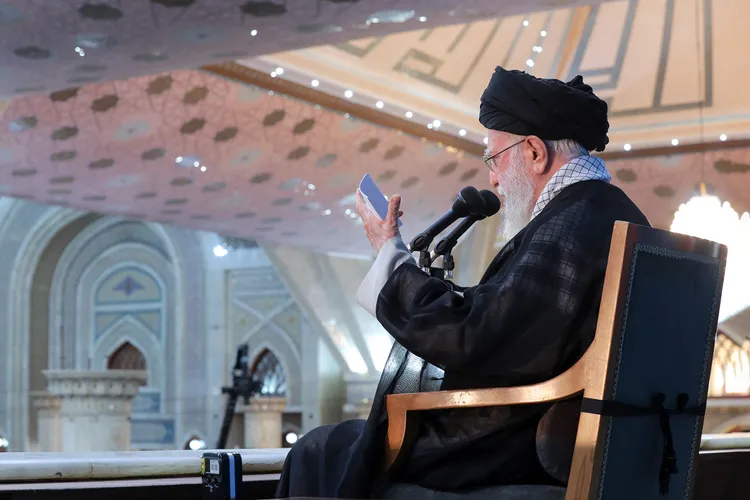 Iranul respinge cererea SUA privind uraniul (sursa: khamenei.ir)