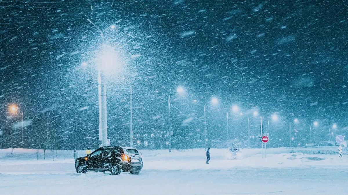 Ger sever în toată țara până la jumătatea lunii ianuarie. Cod galben de ninsori și viscol (sursa: Pexels/Artem Balashevsky)