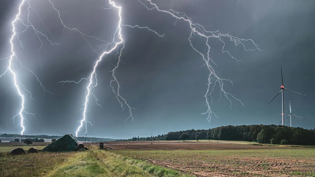 Schimbări climatice, prognoze meteo dificile (sursa: Pexels/Marcus L.)