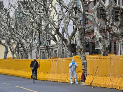 COVID, Shanghai: părinți separați de bebeluși (sursa: npr.org)