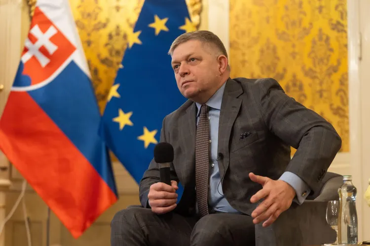 UE prelungește sancțiunile Rusiei, Slovacia cedează (sursa: Facebook/Robert Fico)