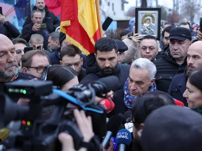 Călin Georgescu s-a dus să voteze(sursa: Inquam Photos/Octav Ganea)