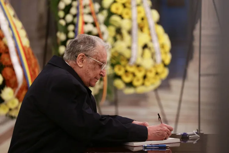 Ion Iliescu în spital, stare stabilă (sursa: Inquam Photos/Adel Al-Haddad)