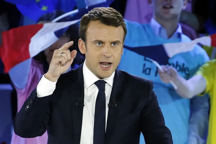 Războiul e la porțile României (sursa: facebook/emmanuelmacron)