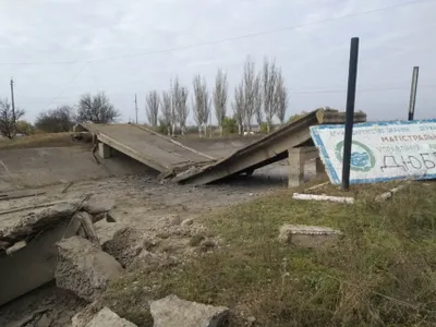 Rușii aruncă în aer podurile din zona Herson Foto: Twitter