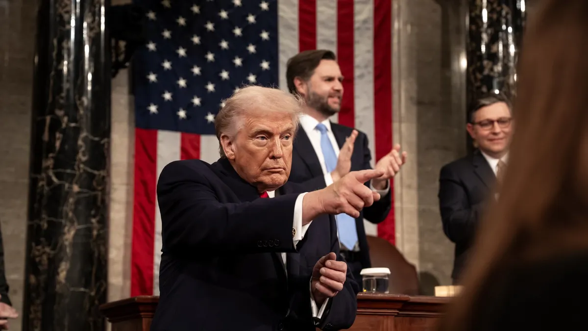 Trump amenință Spania cu ruperea relațiilor comerciale (sursa: Facebook/The White House)