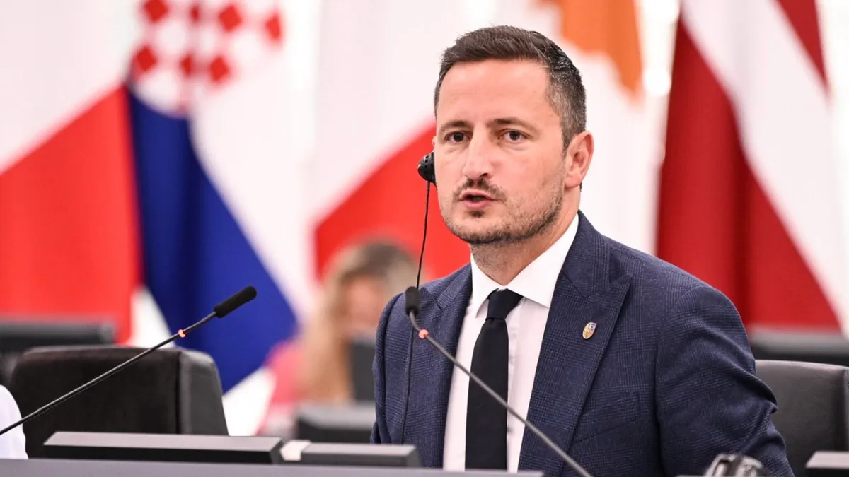 Europarlamentarul Nicu Ștefănuță crede că Iașiul este lăsat în urmă (sursa: Facebook/Nicu Ștefănuță)