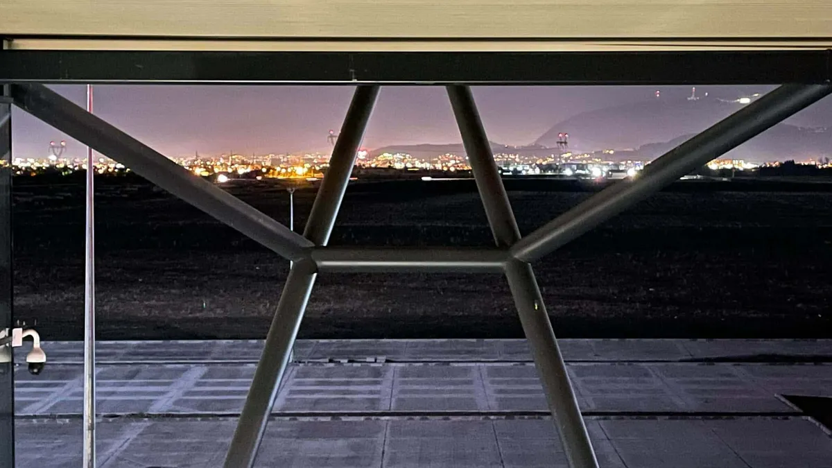 Aeroportul Internaţional Braşov se va deschide la toamnă (sursă: Facebook)