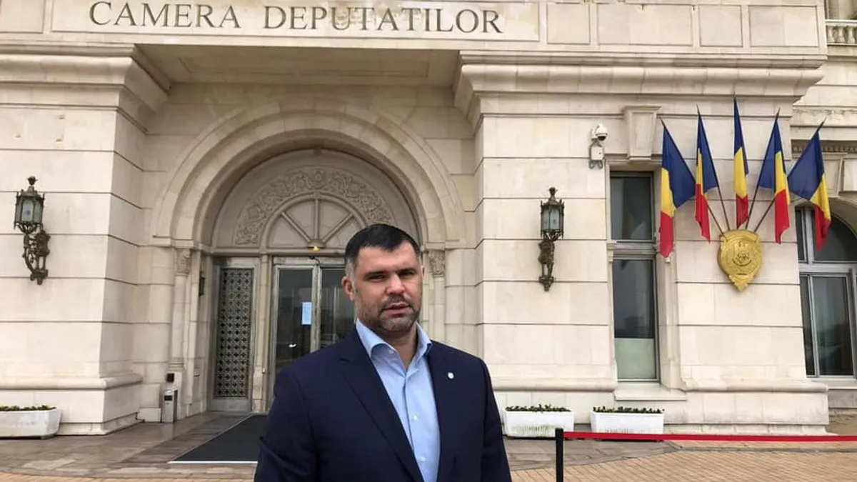 Deputatul PSD Ghiță, un apropiat al familiei Firea, își bate joc de aliații din PNL Foto: Facebook