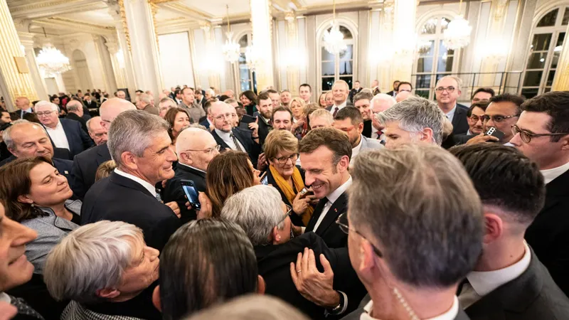 Francezii vor negocieri pentru încetarea războiului (sursa: Facebook/Emmanuel Macron)