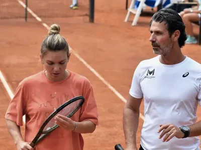 Roxadustat poate fi cumpărată din China (sursa: Twitter/Simona Halep)