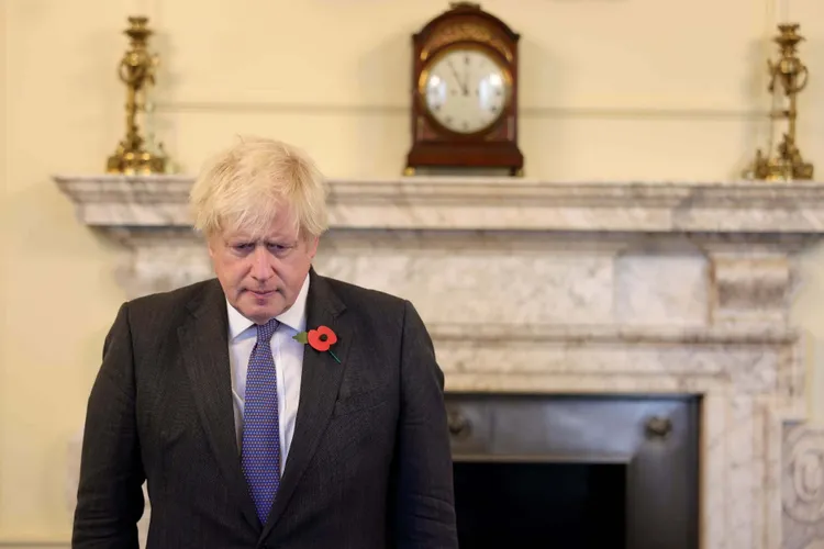 O moțiune de cenzură contra lui Boris Johnson va fi supusă șa vot luni seară. Cine i-ar putea lua locul