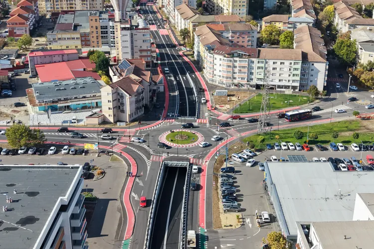 La Oradea se deschide, azi, al șaptelea din cele opt pasaje rutiere care fluidizează traficul - inițiativa fostului președinte al CJ, Ilie Bolojan