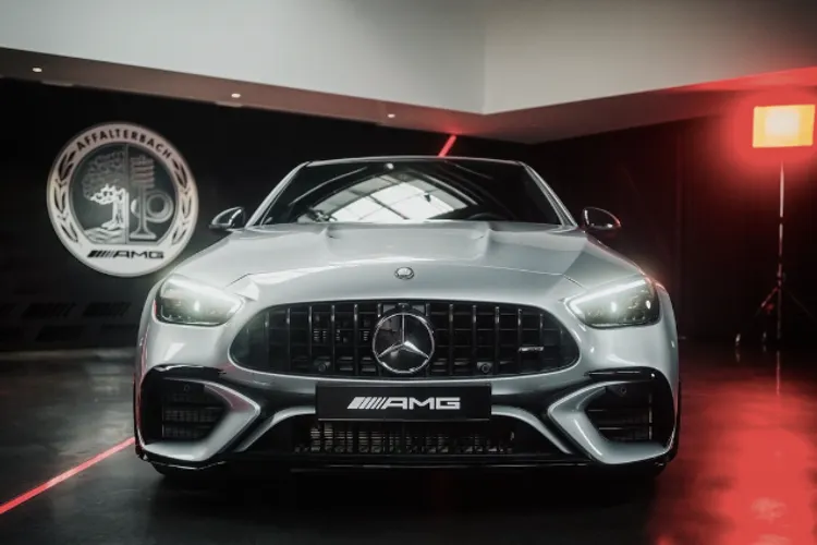 Panică printre patrioții-caviar de la Moscova: Mercedes-Benz se retrage din Rusia
