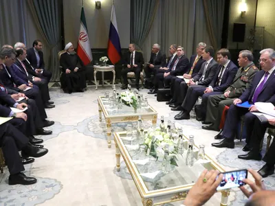 Rusia le spune iranienilor unde să țintească obiective americane  Foto: Kremlin.ru
