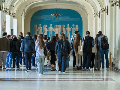 Digitalizarea universitară sfârșește tot la ghișeu (sursa: Facebook/Universitatea „Alexandru Ioan Cuza” din Iași)