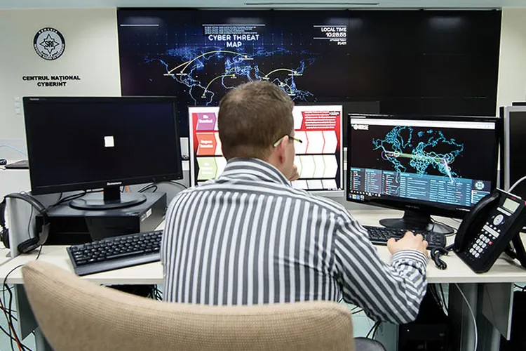 DNSC, CSAT, COSC, SRI, Cyberint: instituții care trebuiau să asigure securitatea cibernetică a instituțiilor României, inclusiv Cadastrul