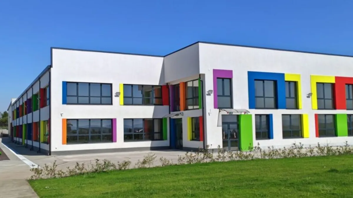 O primărie a cumpărat o grădiniță (sursa: ziaruldeiasi.ro)