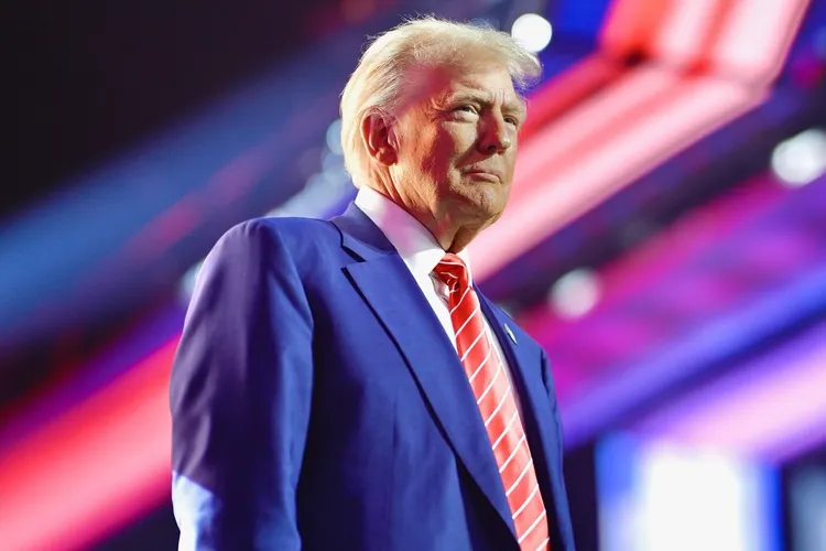 Trump pierde un proces de defăimăre și agresiune sexuală, președintele ales e obligat să plătească cinci milioane de dolari