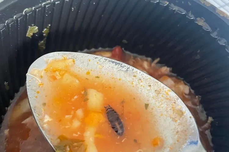 Ce poți găsi în meniul pacienților de la spitalele din București Foto: Facebook