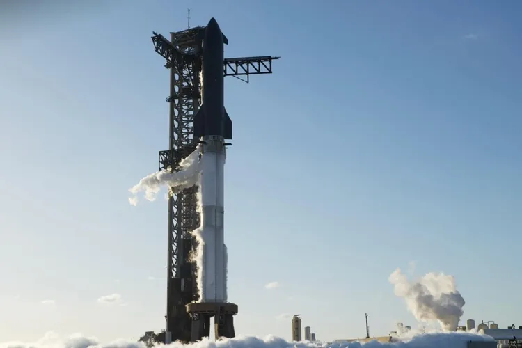 Musk și Trump, uniți în fața Chinei (sursa: X/SpaceX)