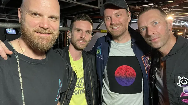 A Coldplay egy román énekesnőt állít színpadra Budapesten (Facebook/Coldplay)