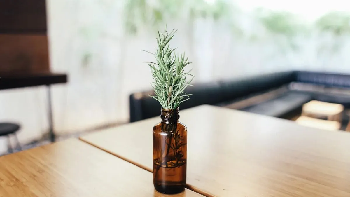 Rozmarinul, aliat în tratarea bolii Alzheimer (sursa: Pexels/Rachel Claire)