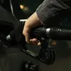 Prețul petrolului, fluctuații de la o zi la alta (sursa: Pexels/ClickerHappy)