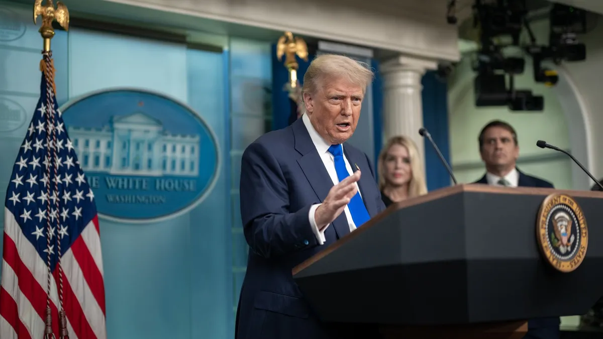 Trump cere oprirea procesului lui Netanyahu (sursa: Facebook/The White House)