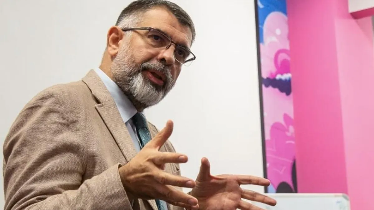 Acuzațiile de influențarea CCR înfurie PSD (sursa: Facebook/Robert Cazanciuc)