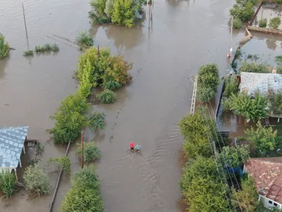 Localitățile din zone inundabile, abandonate complet (sursa: Inquam Photos/George Călin)