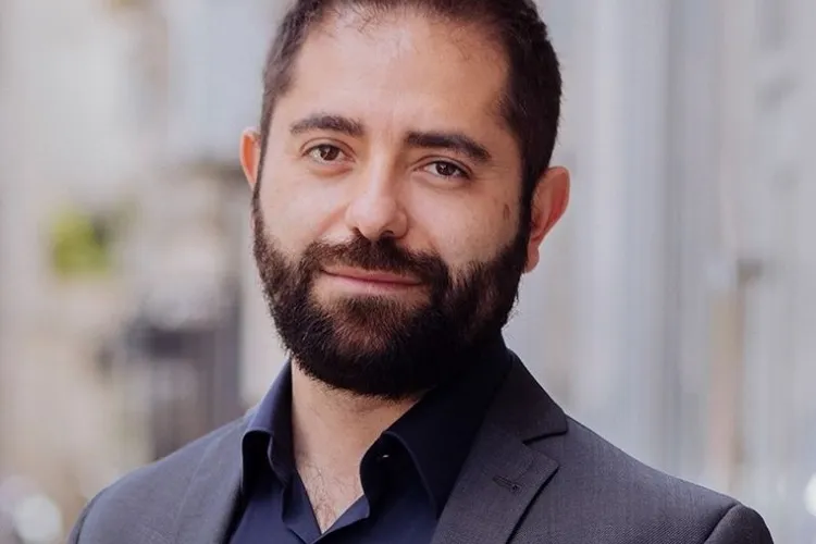 Un consilier al lui Nicușor Dan cere reformă administrativă și susține privatizările Foto: Facebook