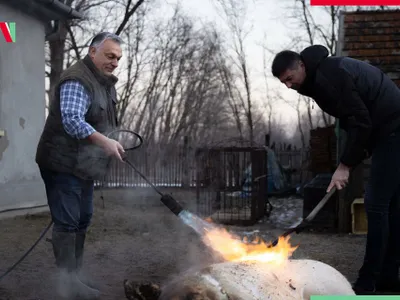 Ungurii trec granița să ia carburant (sursa: Facebook/Orbán Viktor)