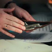 Valoarea de referință de 4.100 de lei, explicată pentru bugetari: cât înseamnă salariul net și cum se calculează noua leafă