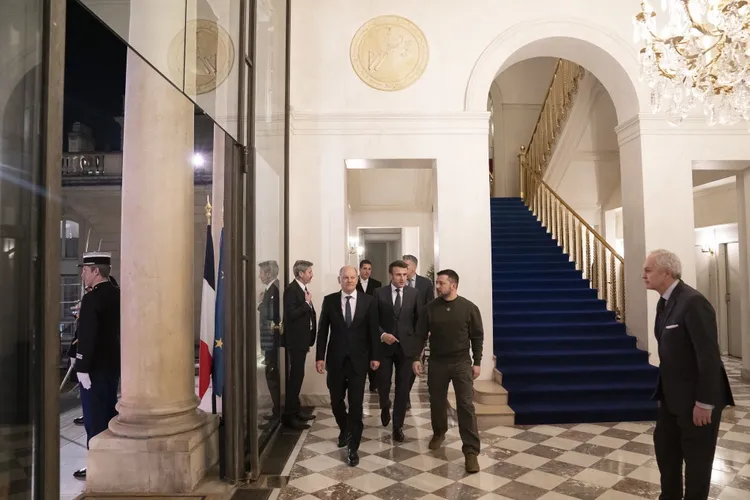 Macron n-a vrut să-l primească pe Zelenski la Paris Foto: twitter Emanuel Macron