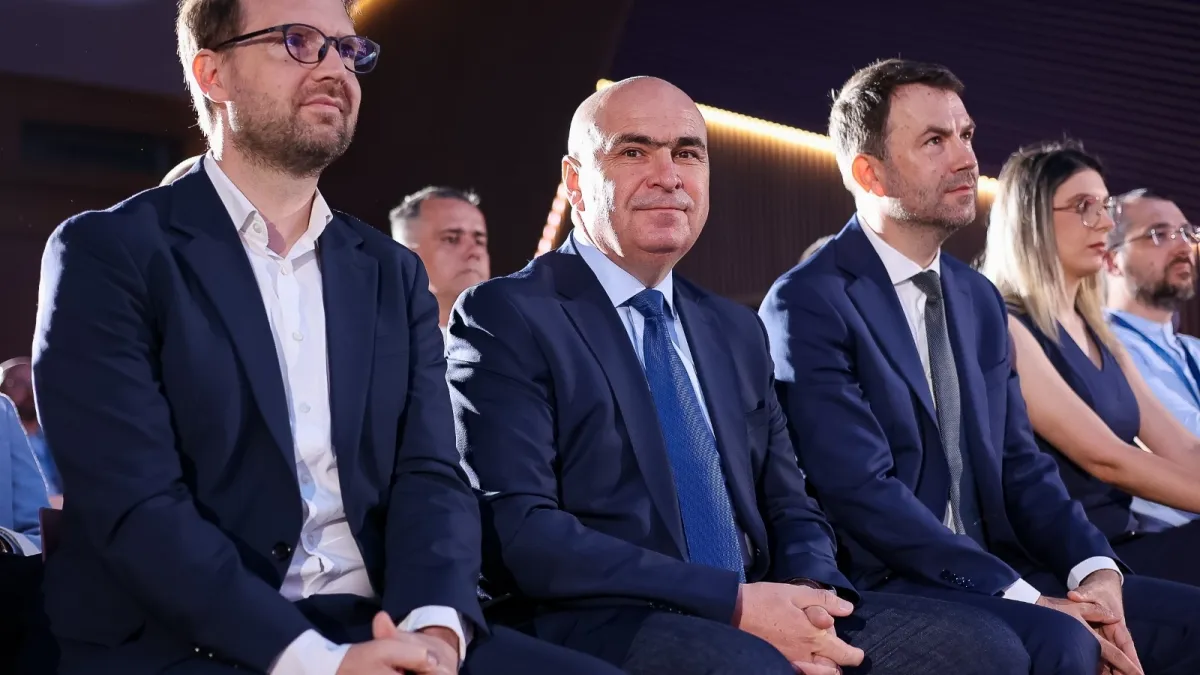 Tăierile se amână, guvernul Bolojan își asumă răspunderea doar pe majorările de taxe. Bolojan și USR, contra PSD și UDMR Foto: Facebook