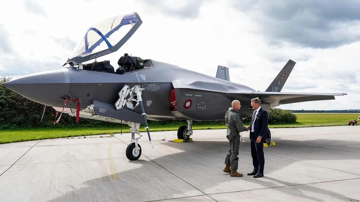 Danemarca investește miliarde în apărare (sursa: Facebook/Troels Lund Poulsen)