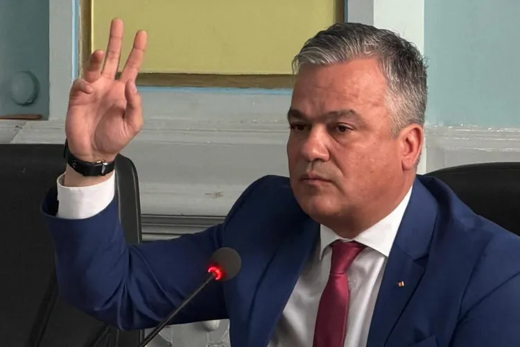 Adrian Veștea apăra coaliția PNL-PSD în 2023 (sursa: Facebook/Adrian Ioan Veştea)
